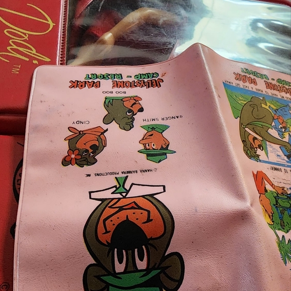 VINTAGE YOGI BEAR JELLYSTONE PARK WALLET PINK 🩷 - Picture 4 of 9